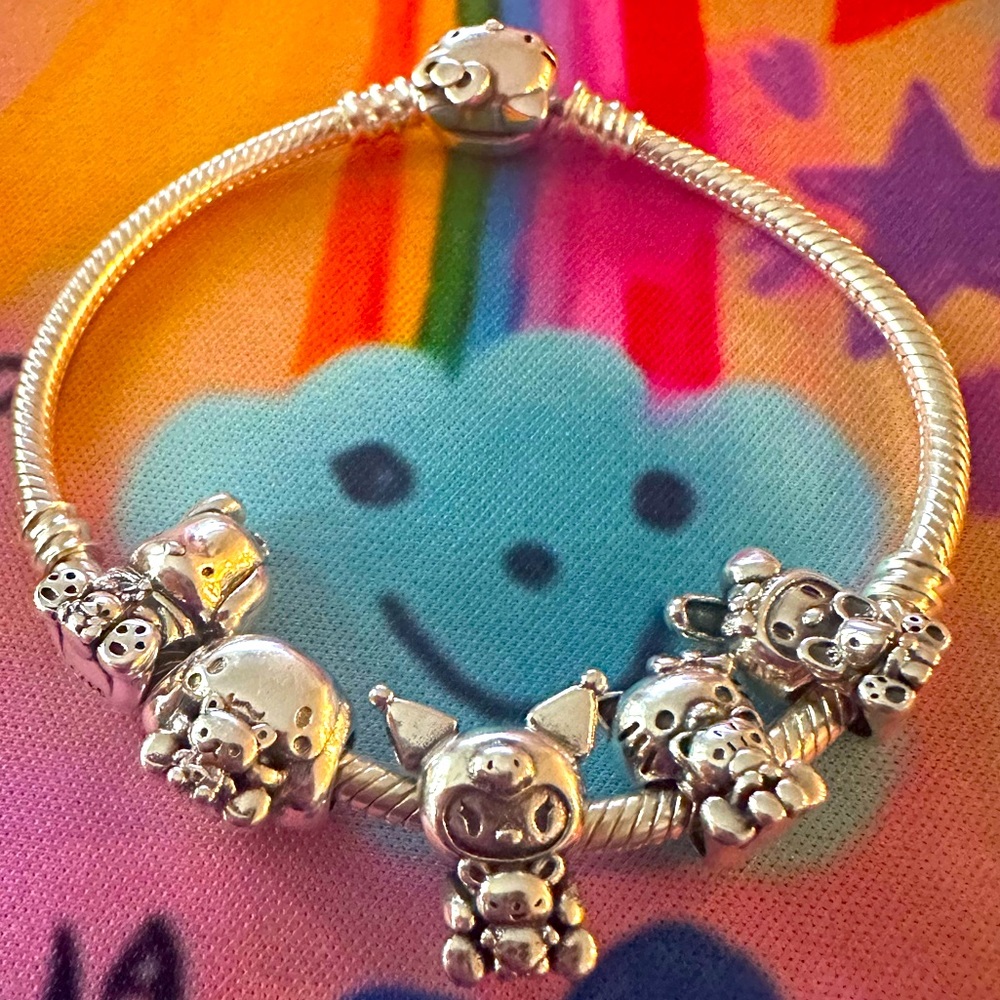 Hello kitty & Friends charm bracelet